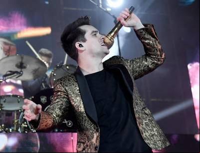 Brendon Urie declara fim do Panic! at the Disco após 19 anos
