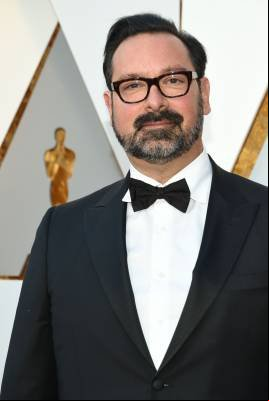 Também norte-americano, James Mangold concorre pela primeira vez ao Oscar de melhor direção, com 'Um completo desconhecido', cinebiografia de Bob Dylan. As produções dirigidas por ele 'Ford v Ferrari' e 'Logan' foram indicadas, respectivamente, a melhor filme, em 2020, e melhor roteiro adaptado, em 2018