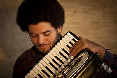  Mestrinho amima o clube do choro com show em homenagem à Luiz Gonzaga 