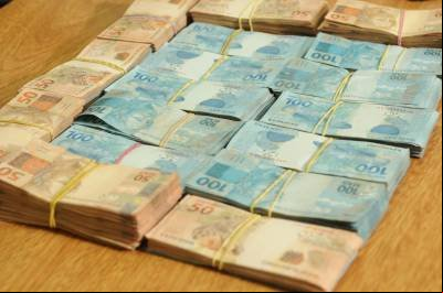 Advogado do DF é condenado por se apropriar de R$ 1,4 mi de clientes