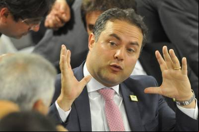 Alagoas vive ime para mandato-tampão de governador