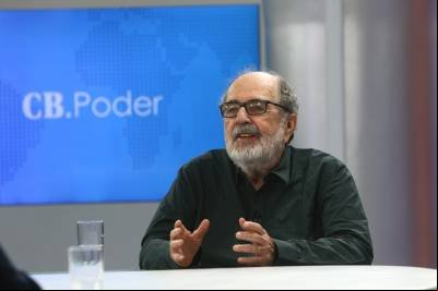 Cacá Diegues exalta cinema brasileiro e diz que produção 